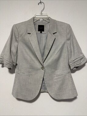 The Limited Women's Light Gray Short Sleeve Blazer